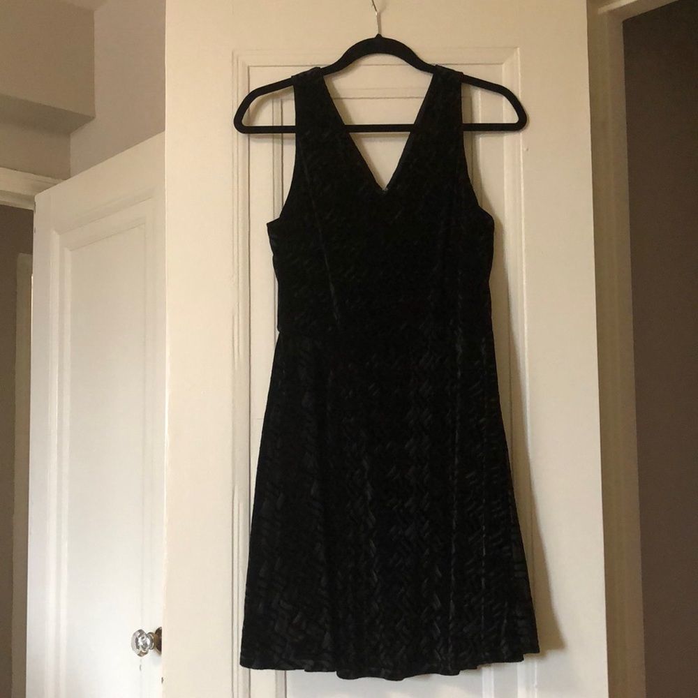 C black patterned velvet skater dress, size M. Lined, back zipper.
